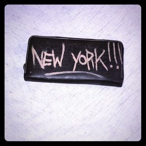 Studio Manhattan Art and Design zip around wallet